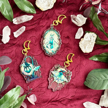 Mazy Moth Cameo - CHARM